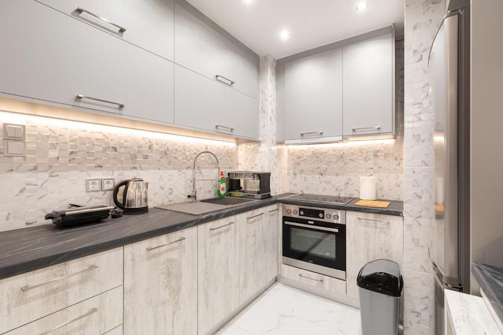 Comfy Flat Near Edem Beach By Atheniankeys Exteriör bild