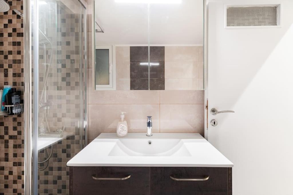 Comfy Flat Near Edem Beach By Atheniankeys Exteriör bild