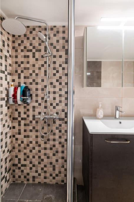 Comfy Flat Near Edem Beach By Atheniankeys Exteriör bild